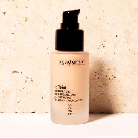 Regenerating Treatment Foundation - 02 Honey  MAKEUP  $58.00
