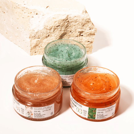 New Size - Body Scrub Sugar Ritual - Sakura Délicat  BODY CARE  $48.00